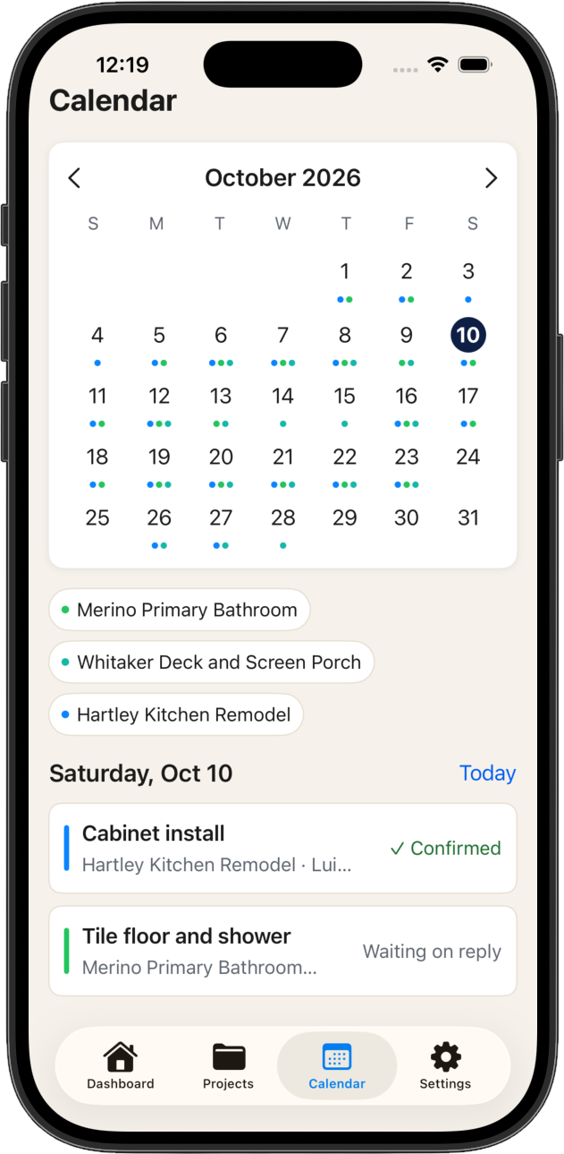 Danori calendar with a day selected, who's on site, and whether they confirmed